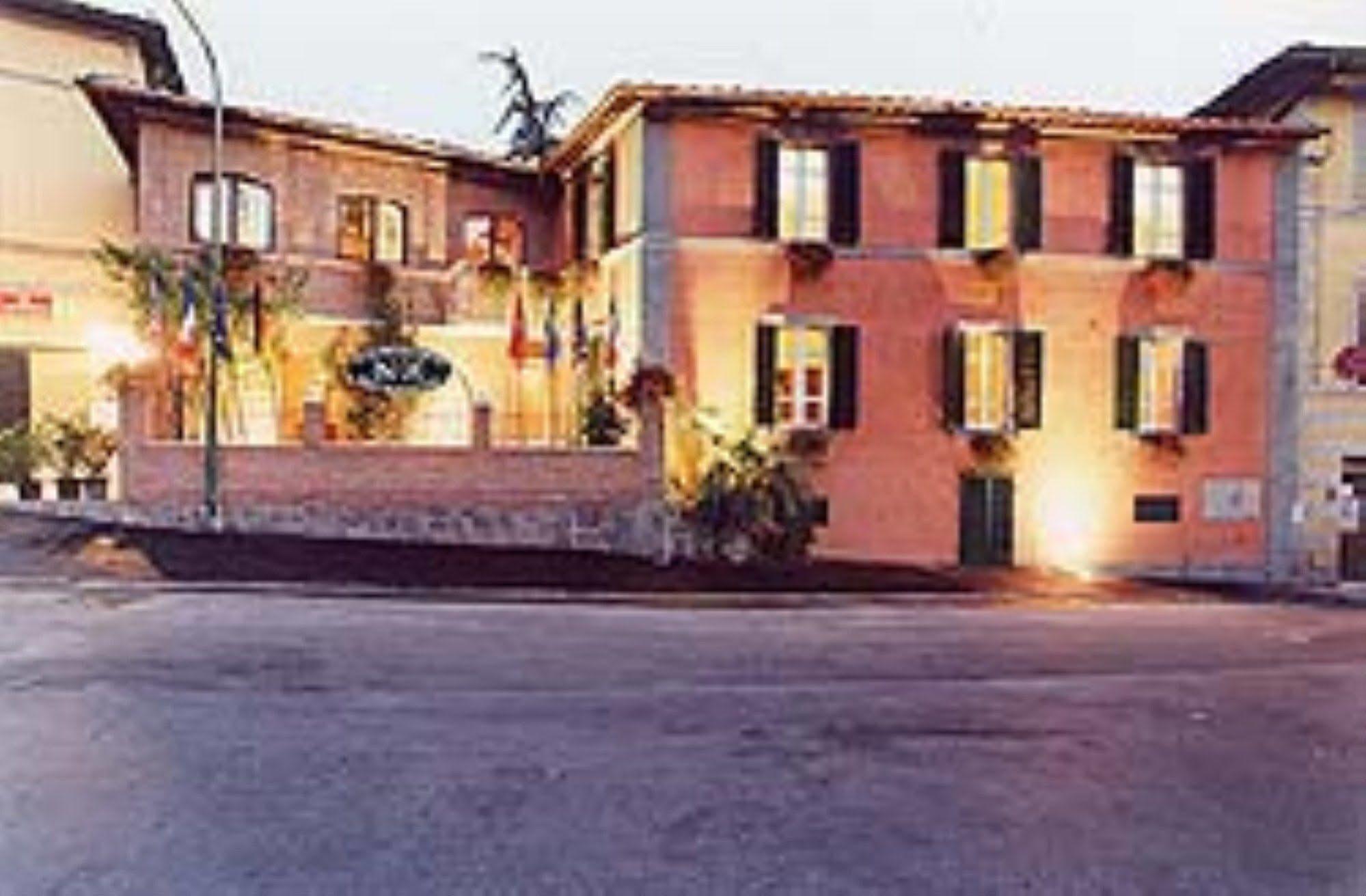 Villa Piccola Siena Exterior photo